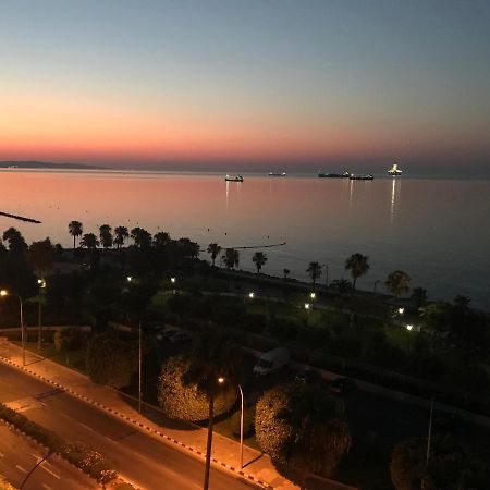 A City-Center Seaview Penthouse At Oceanic Limassol Luaran gambar