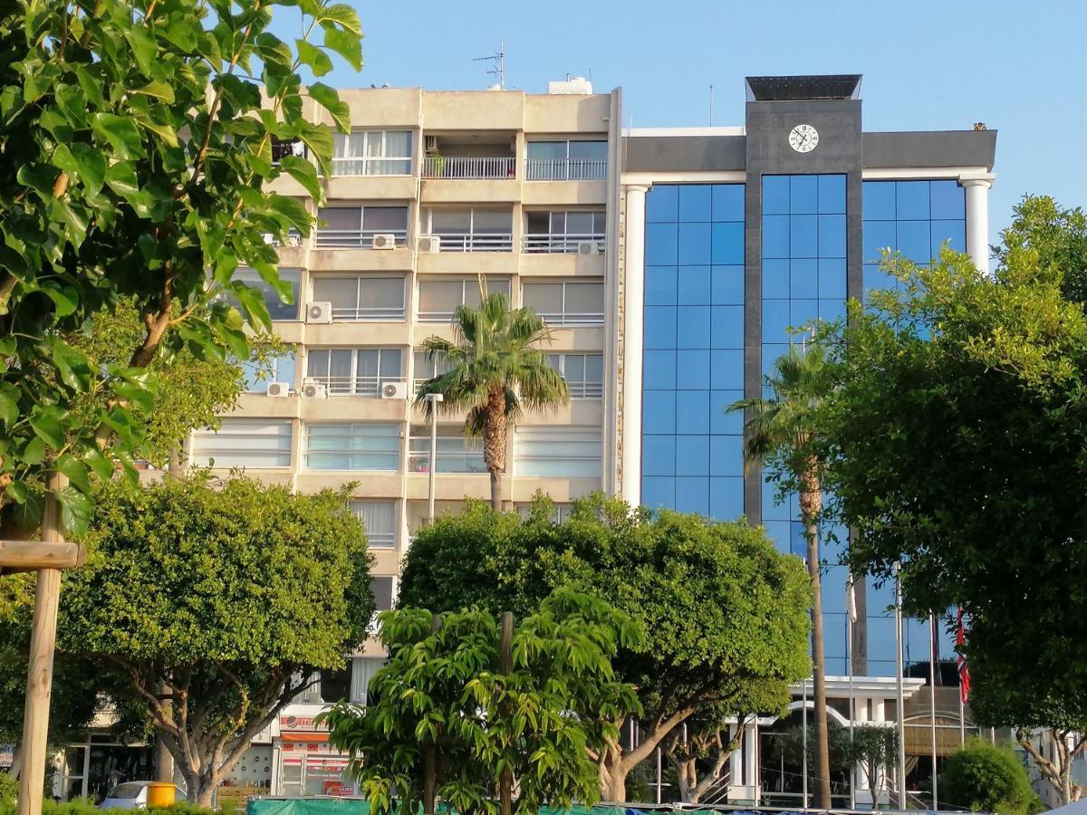 A City-Center Seaview Penthouse At Oceanic Limassol Luaran gambar
