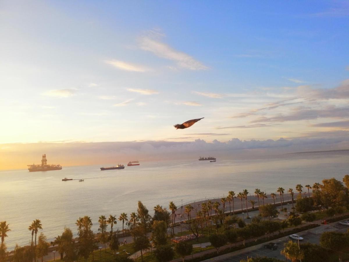 A City-Center Seaview Penthouse At Oceanic Limassol Luaran gambar